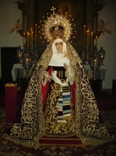 Maria Santísima de la Amargura durante el Besamanos del año 2008